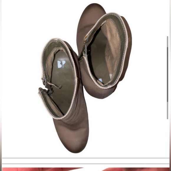 NORDSTROM “TROLLEY” GRAY LEATHER DISTRESSED ZIP ANKLE BOOTIE SIZE 11. (Runs Sm) - Picture 4 of 9